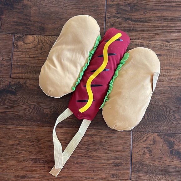 Pet costume: hot dog - Picture 3 of 4